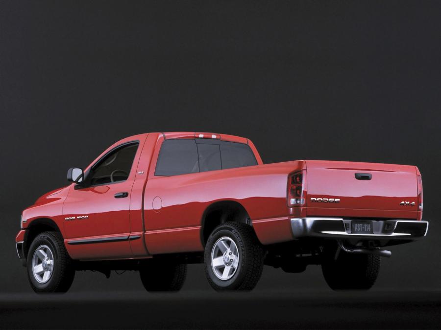  Dodge Ram 1500 Regular Cab 2002 года  (фото 3 из 5)
